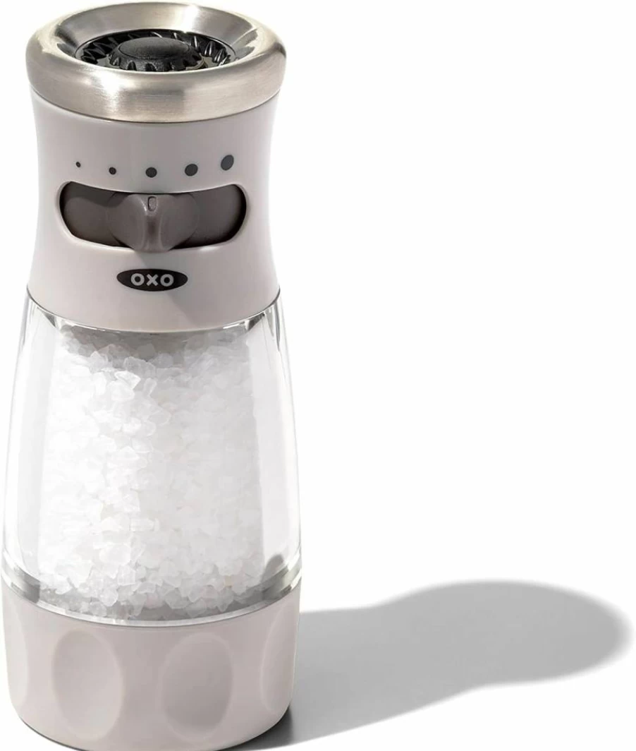 OXO Good Grips Pepper Grinder - Contoured, Mess-Free Design for Easy Use