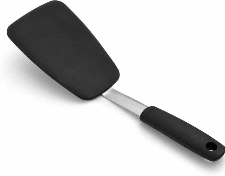 OXO Good Grips Small Silicone Spatula Turner - Heat-Resistant Flexible Kitchen Tool for Nonstick Cookware - Black