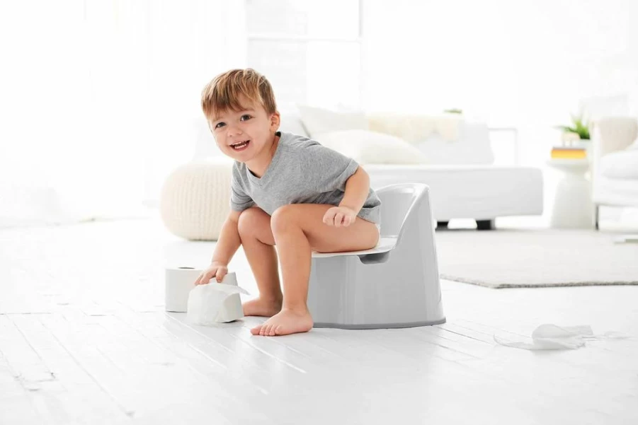 OXO Tot Toddler Potty Training Chair - Lightweight, Easy-Clean Gray Potty for Boys & Girls