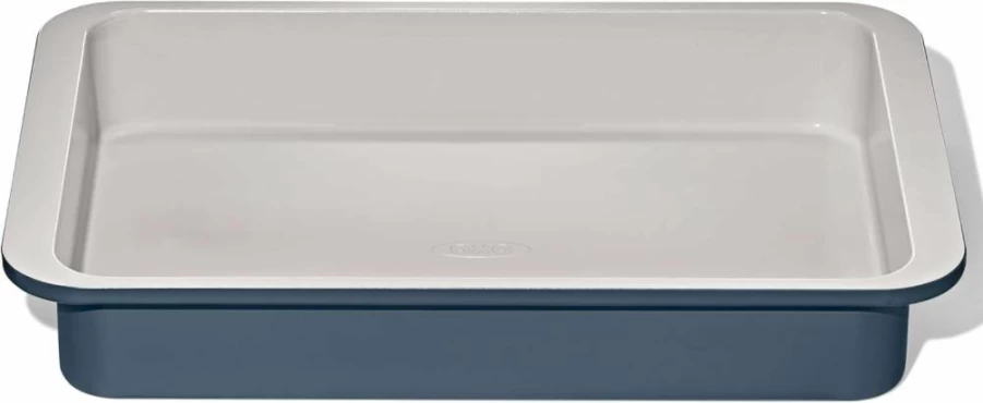 OXO Good Grips Non-Stick Ceramic Loaf Pan 1-Pound Bread Baking Dish, Biscuit & Cake Pan, Metal Bakeware with Pro Coating
