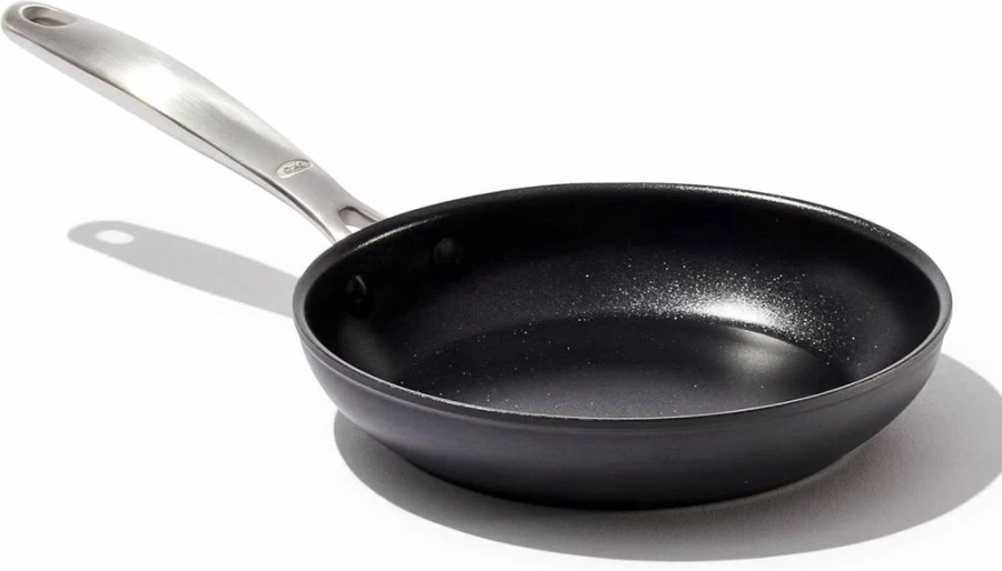 OXO 8-Inch Nonstick Frying Pan - PFAS-Free Ceramic Coating, Hard Anodized Aluminum, Stainless Steel Handle, Dishwasher & Oven Safe, Scratch Resistant, Ergonomic Grip, Black Skillet