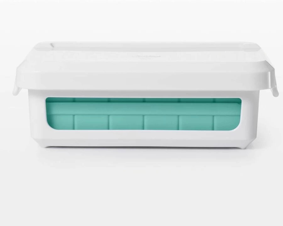 OXO Silicone Ice Cube Tray with Lid - Small Cocktail Ice Maker by OXO Good Grips
